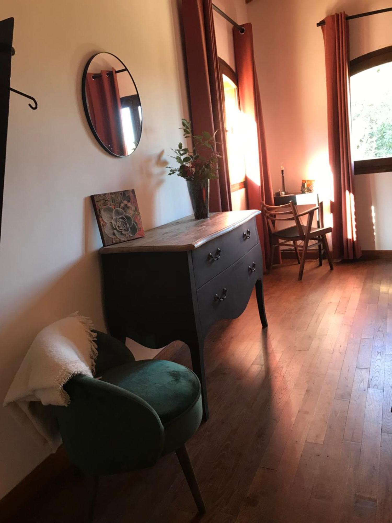 Le Mas Petit Thuir Exteriér fotografie