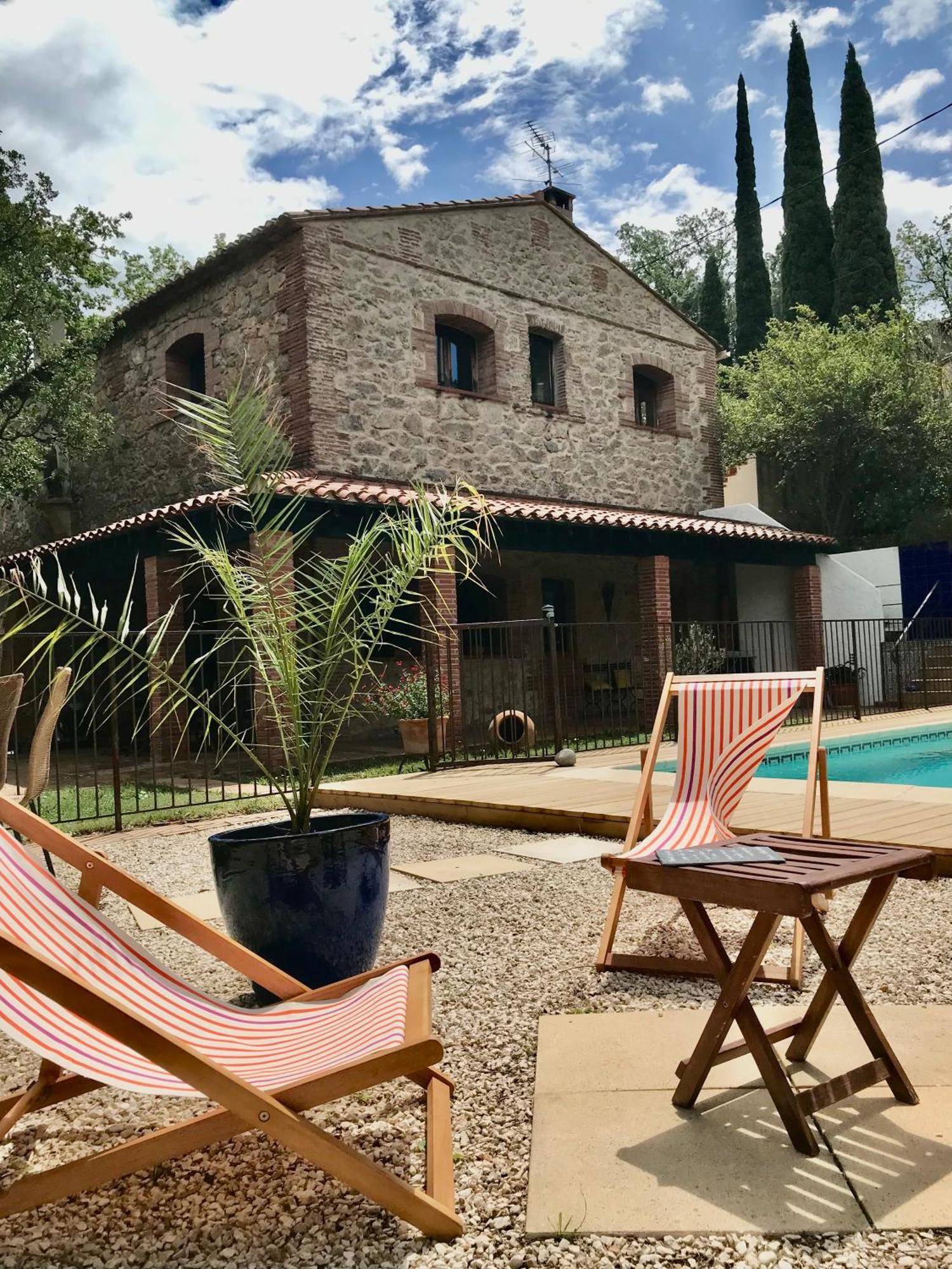 Le Mas Petit Thuir Exteriér fotografie